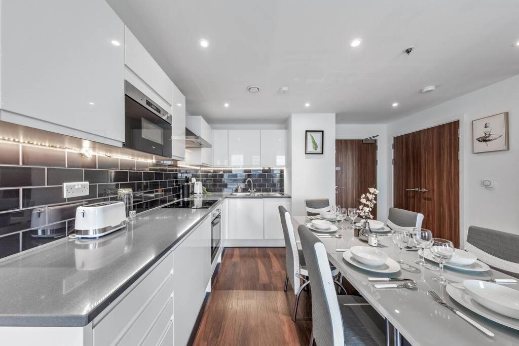 Amazing Britania 1 Bedroom Flat In London Bp40 Eksteriør billede