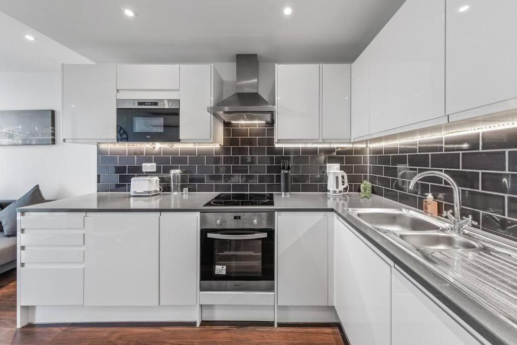 Amazing Britania 1 Bedroom Flat In London Bp40 Eksteriør billede